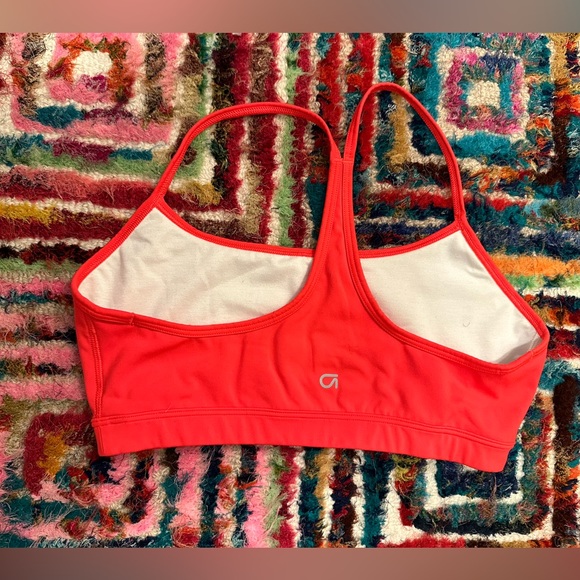 GapFit Sculpt Low Impact racerback sports bra in coral/red - Size S - Picture 4 of 7
